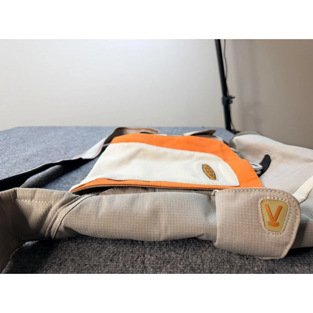 Keen Messenger Bag Tan Orange Ripstop Nylon Crossbody Recycled Rubber Base Y2K